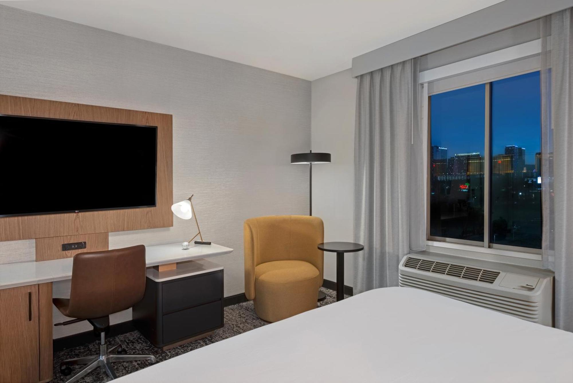 Doubletree By Hilton Las Vegas East Flamingo Exterior foto